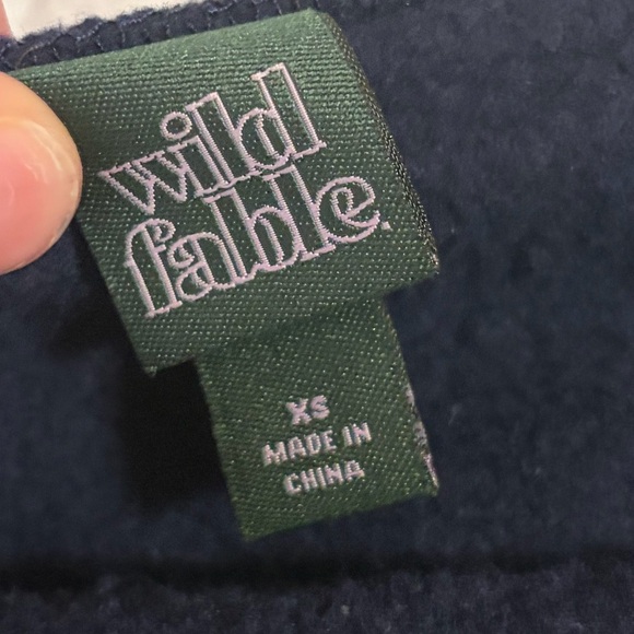 Wild Fable ST. MORITZ Woman’s XS; Off The Shoulder, Cropped Sweatshirt. - Picture 5 of 7